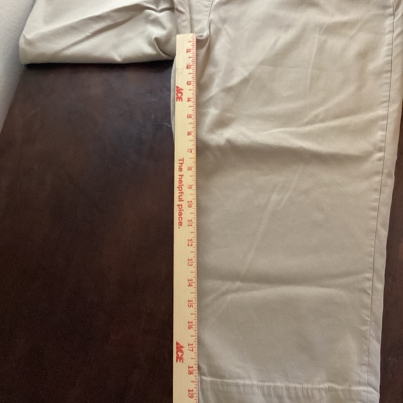 Kim Rogers Tan Capris - Picture 12 of 13